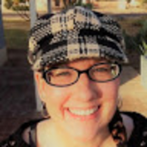 Meet your Posher, Angie - Picture 1 of 1